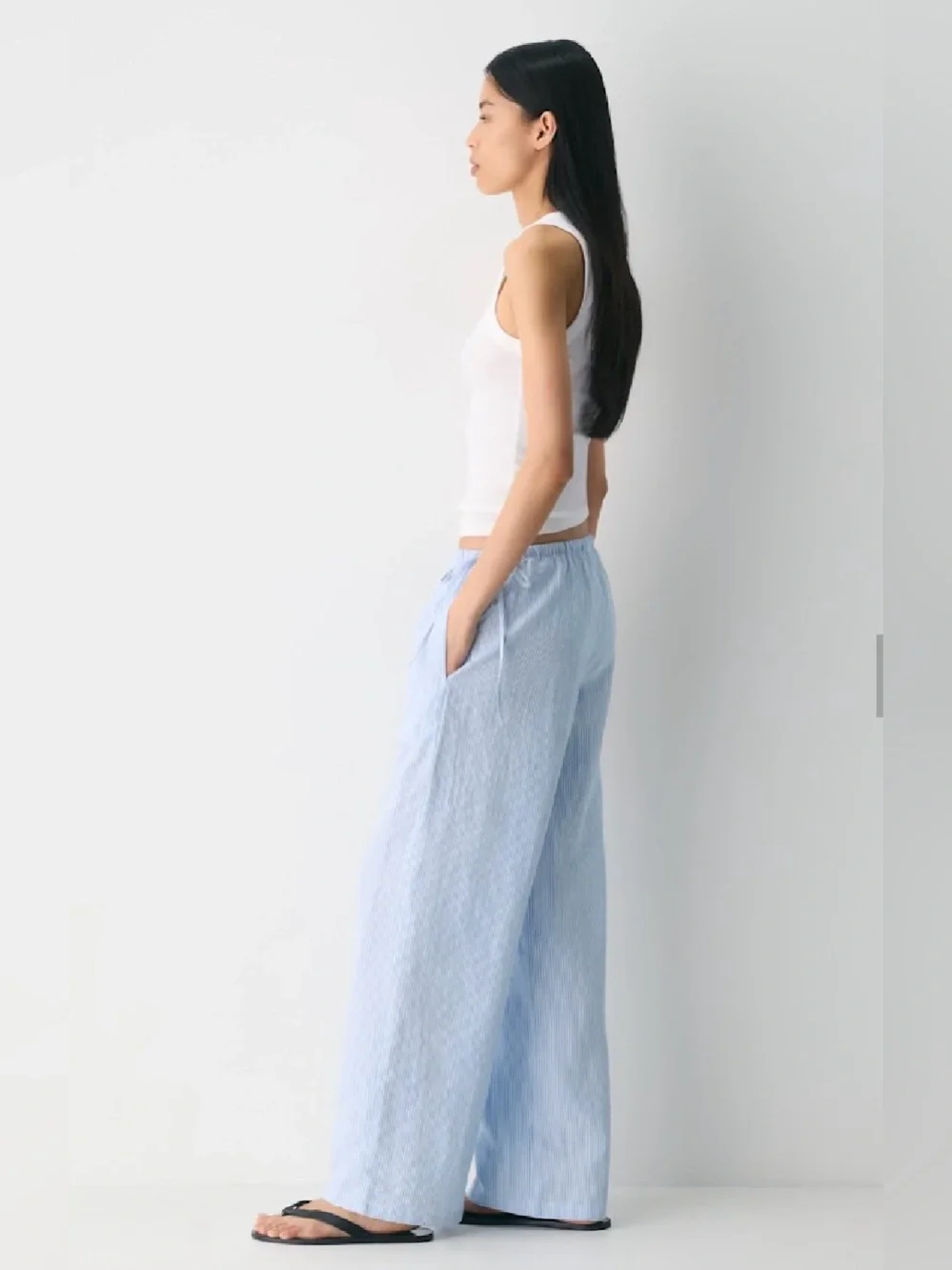 NWOT Aritzia Artisan Pant - Cruiselinen stripe white/cornflower blue size small
